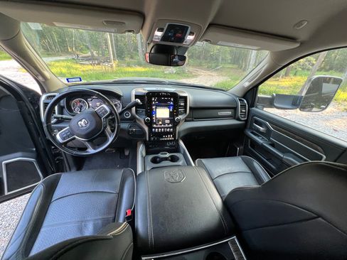 Used 2019 RAM 3500 Laramie image 8