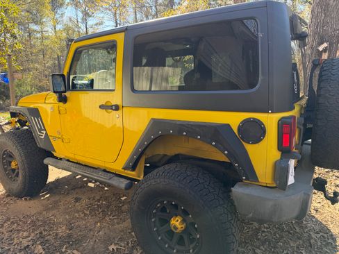 Used 2009 Jeep Wrangler X w/ Black Appearance Group image 1