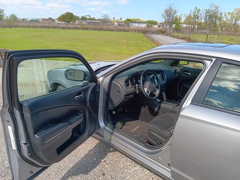 Used 2014 Dodge Charger R/T image 6