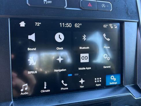 Used 2018 Ford F150 Lariat image 16