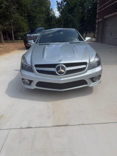 Used 2011 Mercedes-Benz SL 550 image 7
