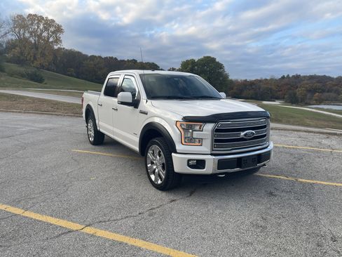 Used 2016 Ford F150 Limited w/ Trailer Tow Package image 9