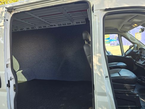 Used 2017 RAM ProMaster 2500 image 12