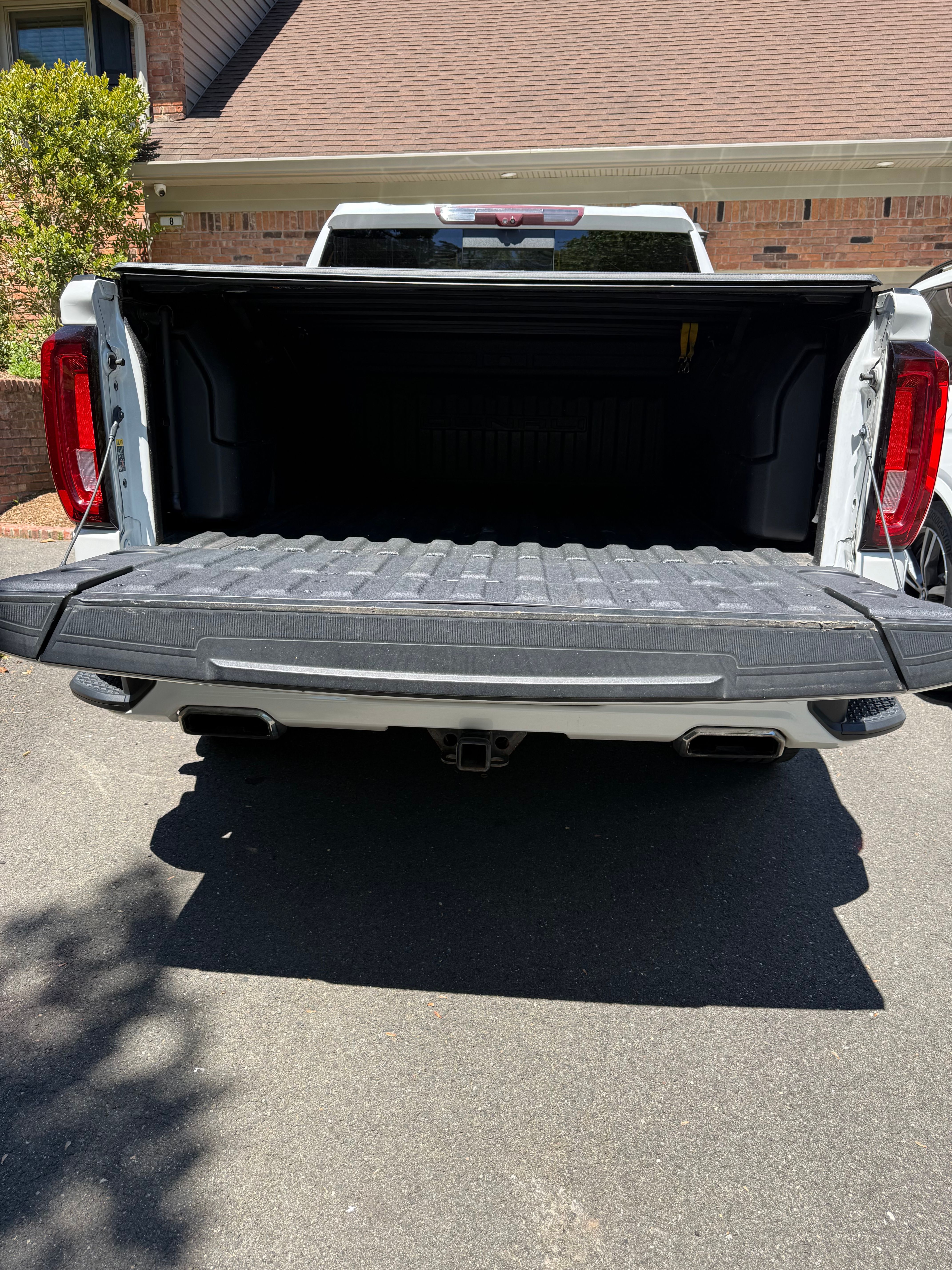 Used 2021 GMC Sierra 1500 Denali w/ Denali Ultimate Package AWD/4WD image 9