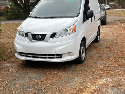 Used 2020 Nissan NV200 S image 4