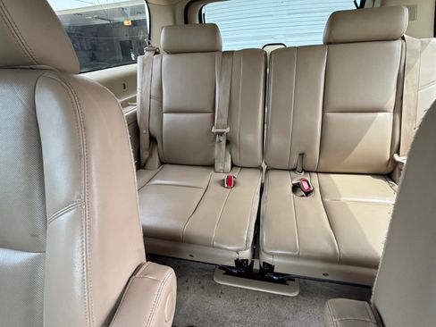 Used 2013 GMC Yukon XL Denali AWD/4WD image 8