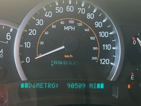 Used 2005 HUMMER H2 w/ Preferred Equipment Group image 20