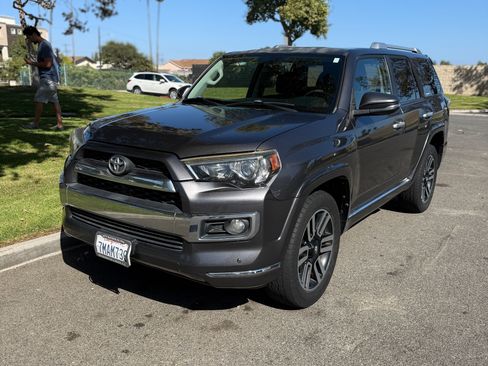 Used 2015 Toyota 4Runner Limited image 1