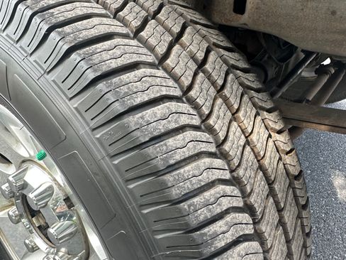 Used 2005 Ford Excursion Eddie Bauer image 11