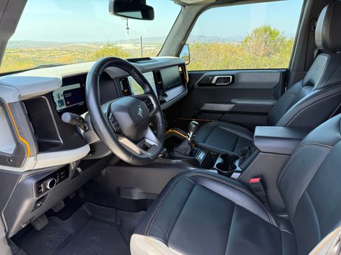 Used 2023 Ford Bronco Badlands AWD/4WD image 10