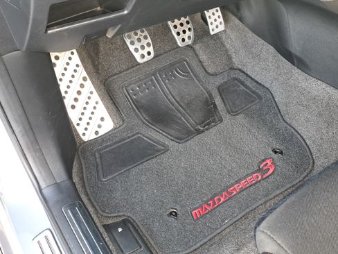 Used 2011 MAZDA MAZDASPEED3 Sport w/ Mazdaspeed Tech Pkg image 17