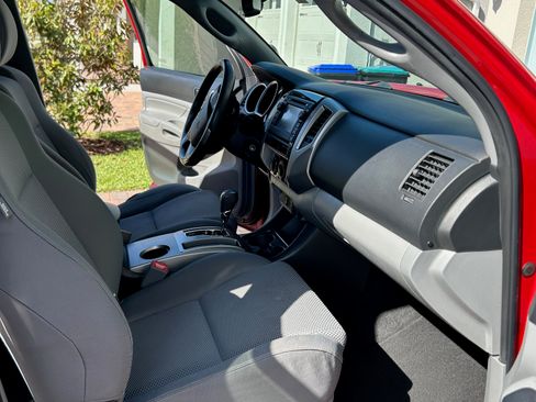 Used 2013 Toyota Tacoma PreRunner w/ TRD Off-Road Pkg image 20