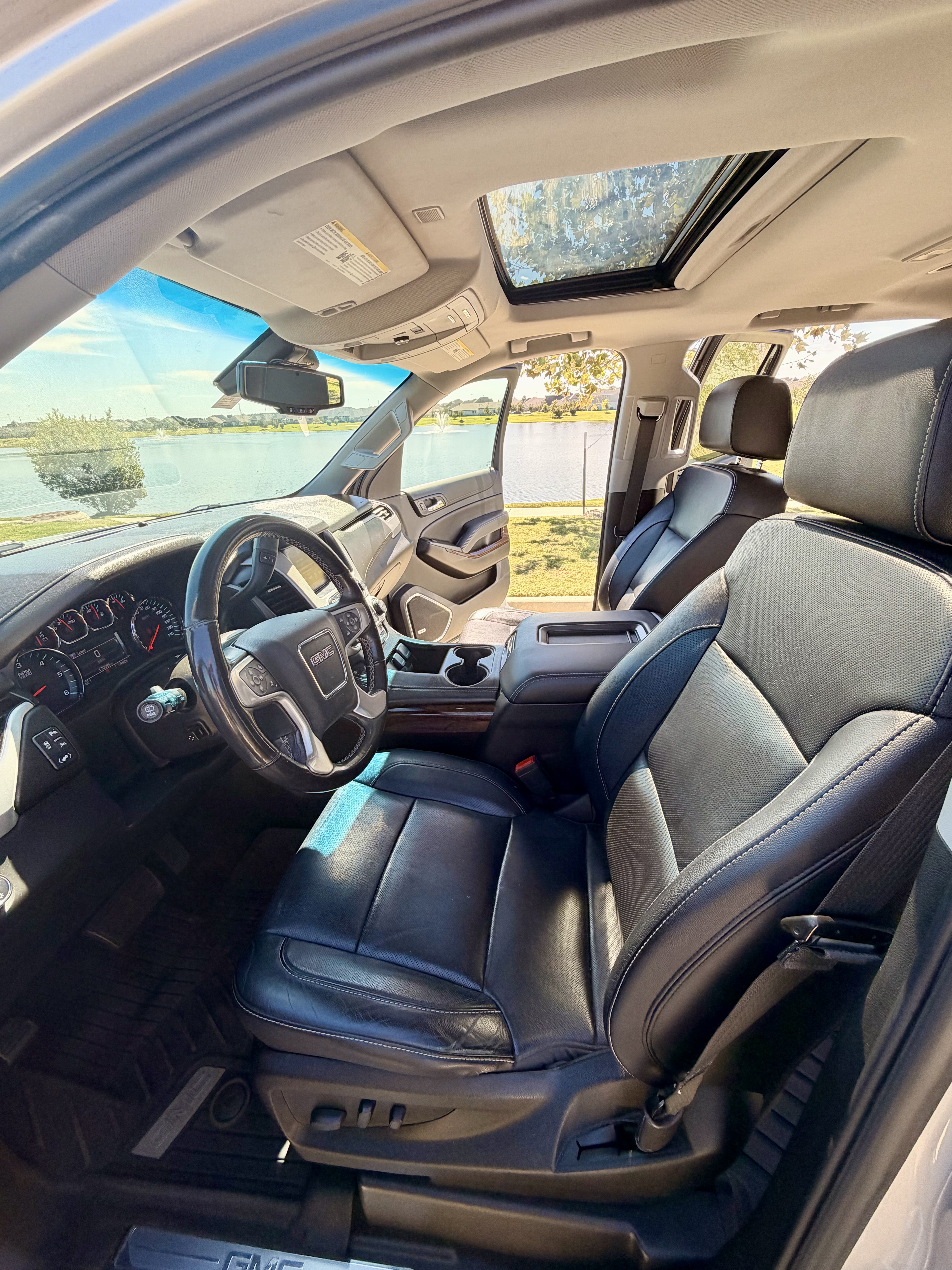 Used 2018 GMC Yukon SLT RWD image 8