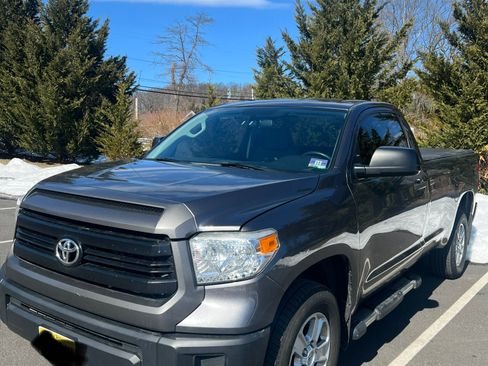 Used 2015 Toyota Tundra SR image 1