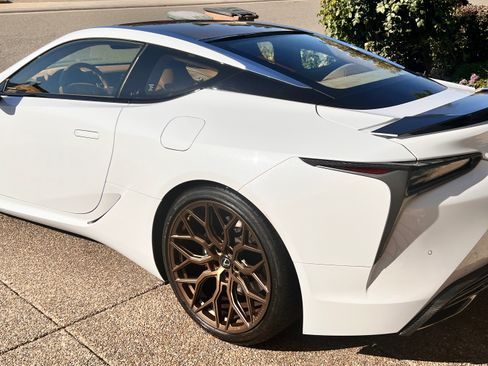 Used 2021 Lexus LC 500 Coupe w/ Performance Package RWD image 6