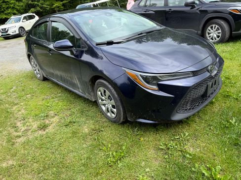 Used 2022 Toyota Corolla LE FWD image 11