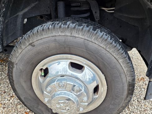 Used 2022 RAM 3500 Tradesman image 21