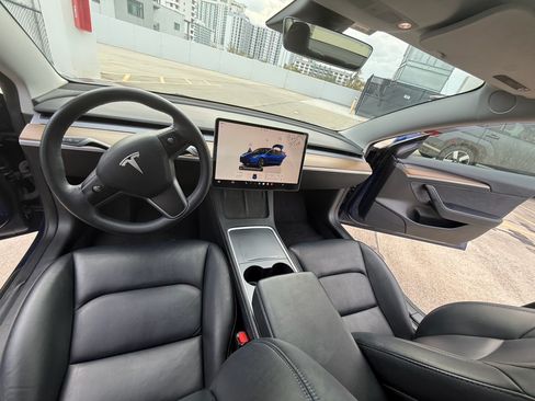 Used 2023 Tesla Model 3 Standard Range image 19
