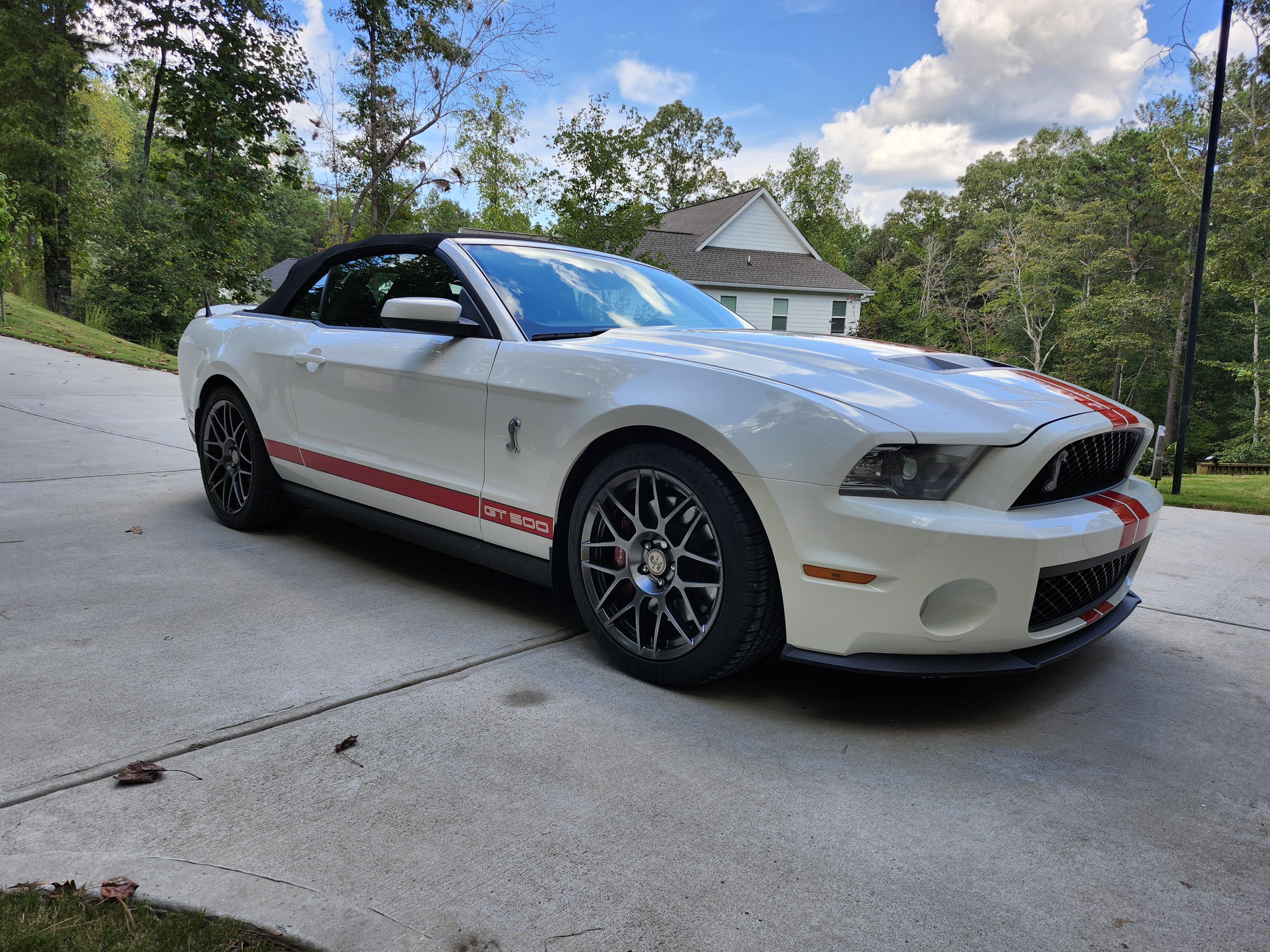 Used 2012 Ford Mustang Shelby GT500 w/ SVT Performance Pkg RWD image 22