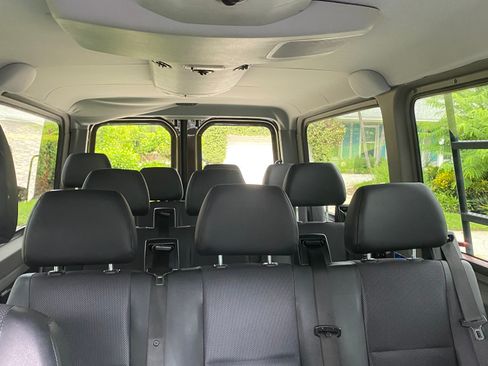 Used 2016 Mercedes-Benz Sprinter 2500 image 13