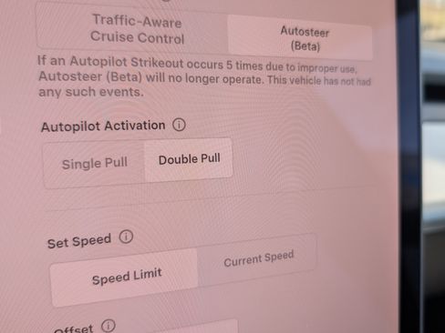 Used 2021 Tesla Model Y Performance image 25