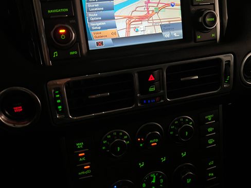 Used 2012 Land Rover Range Rover Supercharged image 16