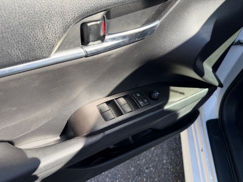 Used 2023 Toyota Camry LE image 17