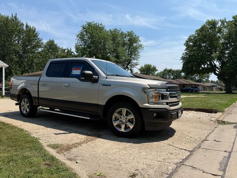 Used 2018 Ford F150 XLT w/ Equipment Group 302A Luxury RWD image 10