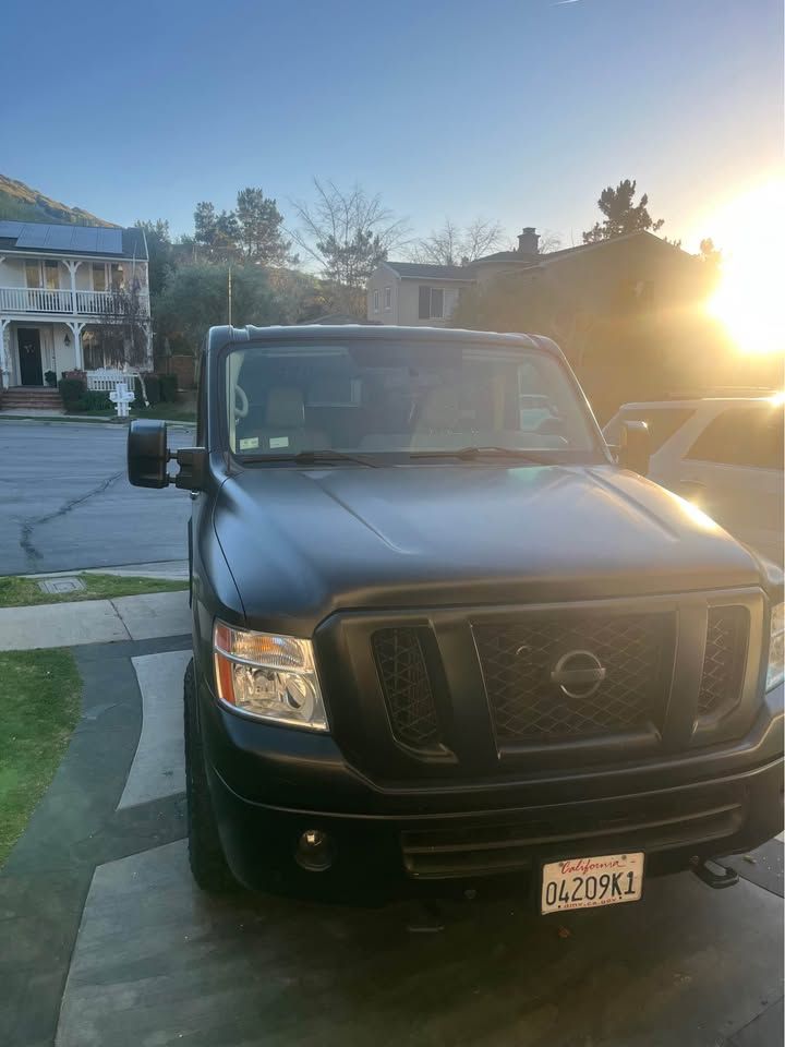 Used 2016 Nissan NV 3500 SL RWD image 4