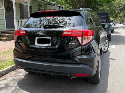 Used 2017 Honda HR-V EX-L image 5