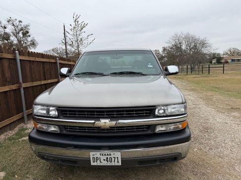 Used 2001 Chevrolet Silverado 1500 LS image 5