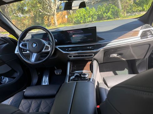Used 2025 BMW X6 xDrive40i image 5