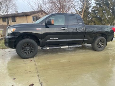 Used 2013 Toyota Tundra Limited image 1