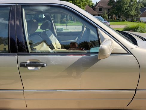 Used 1999 Mercedes-Benz S 320 image 12