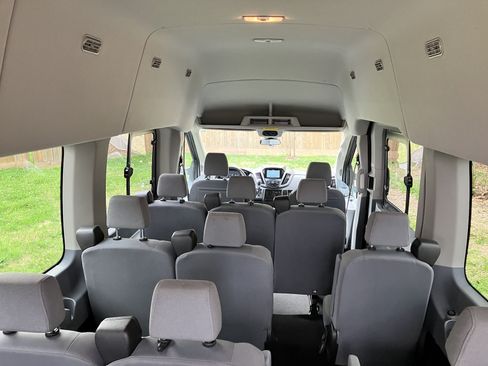 Used 2019 Ford Transit 350 XLT image 13