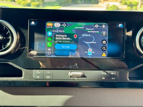 Used 2019 Mercedes-Benz Sprinter 1500 image 27