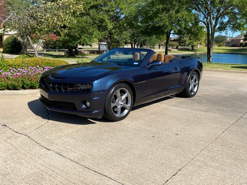 Used 2013 Chevrolet Camaro SS w/ RS Package image 16