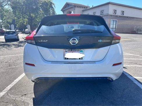 Used 2019 Nissan Leaf S w/ S Charge Package FWD image 8