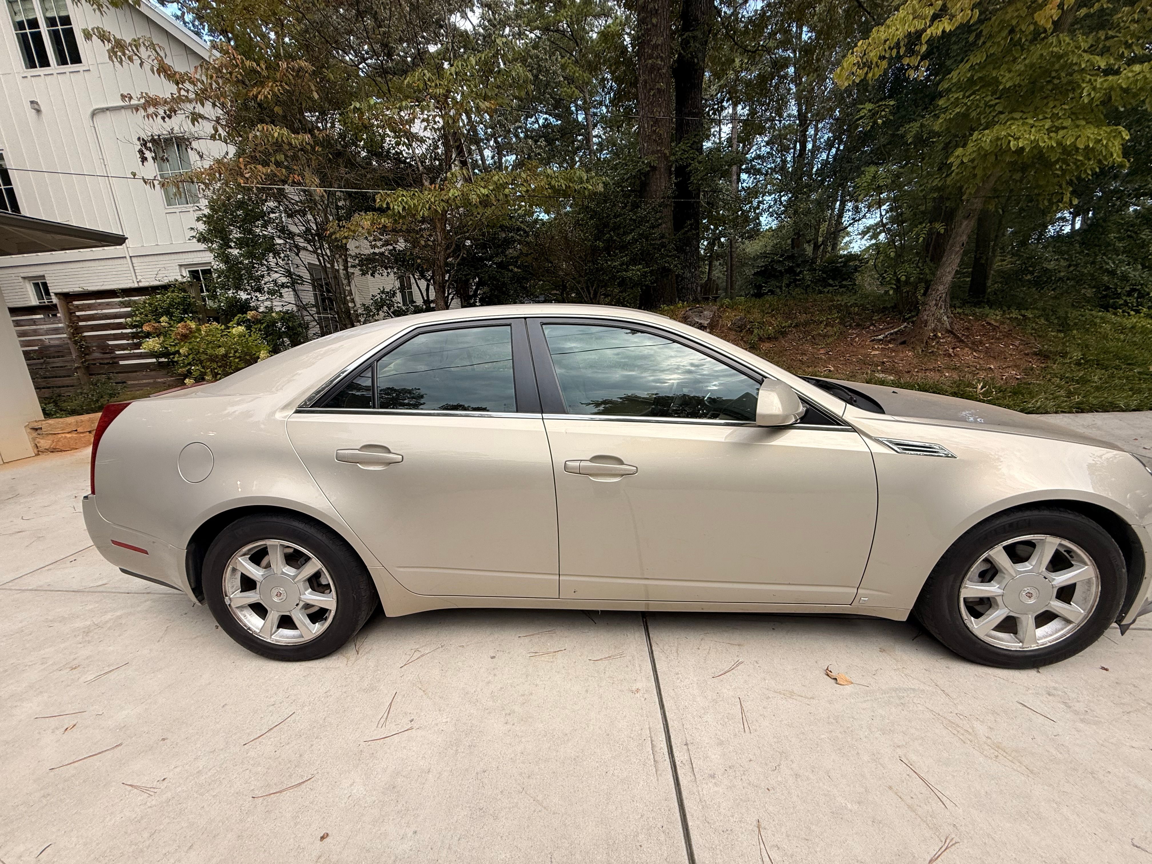 Used 2008 Cadillac CTS 3.6 RWD image 2