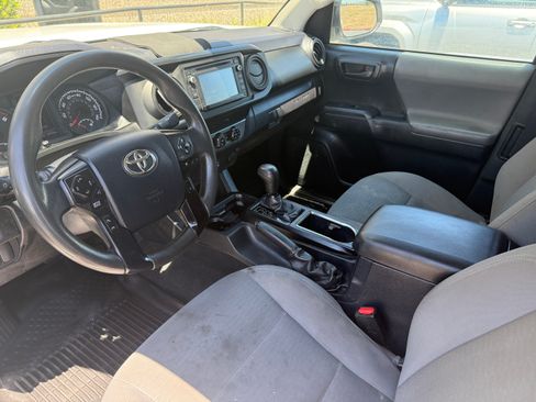Used 2019 Toyota Tacoma SR RWD image 13