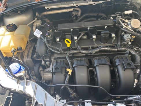 Used 2017 Ford Focus S image 13