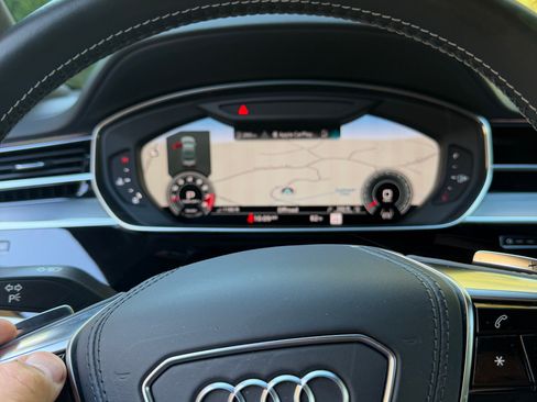 Used 2021 Audi S8 L AWD/4WD image 16