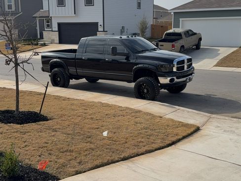 Used 2007 Dodge Ram 2500 Truck SLT image 2