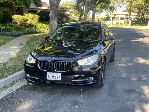 Used 2011 BMW 535i Gran Turismo image 4