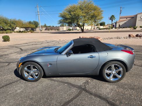 Used 2007 Pontiac Solstice GXP w/ Premium Package image 2