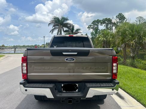 Used 2022 Ford F250 XLT w/ XLT Premium Package AWD/4WD image 5