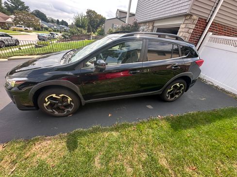 Used 2021 Subaru Crosstrek 2.5i Limited w/ Moonroof Package 2 AWD/4WD image 4