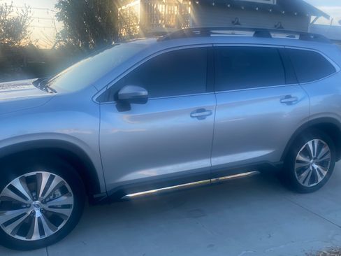 Used 2022 Subaru Ascent Limited w/ Technology Package image 6