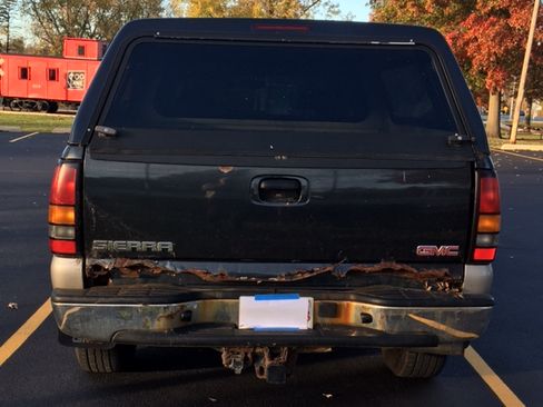 Used 2005 GMC Sierra 1500 SLE w/ Light Duty Power Package image 9