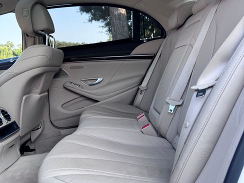 Used 2015 Mercedes-Benz S 550 Sedan image 13